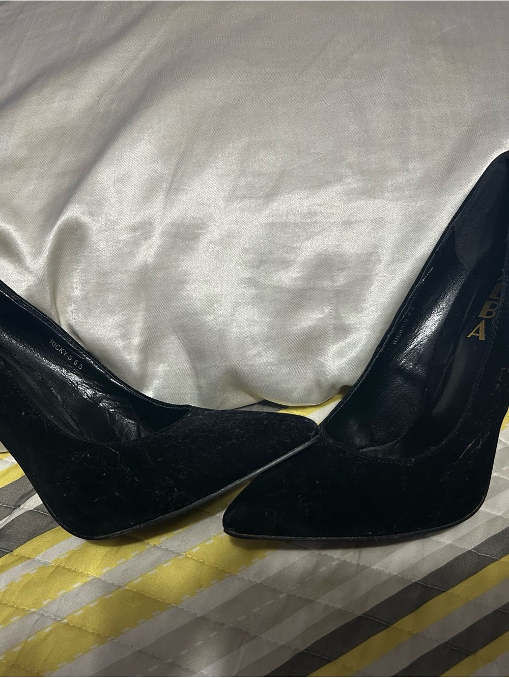Ricki's Black Suede Pointed Toe Pumps